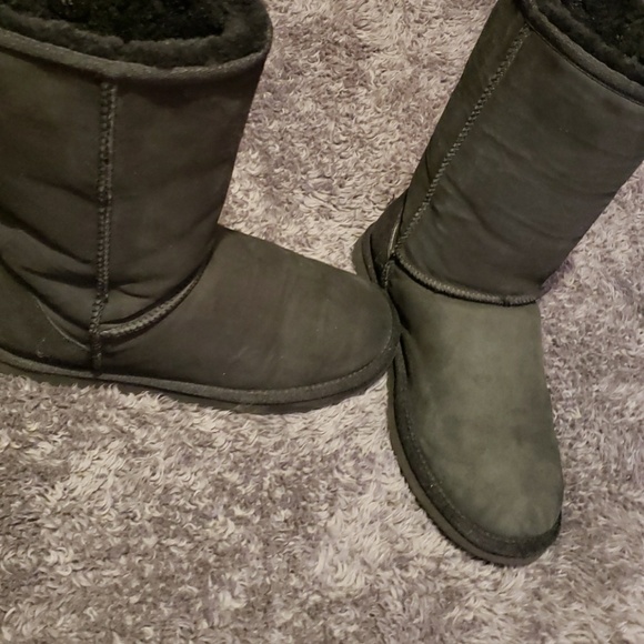 ugg s/n 3178 - Picture 3 of 5